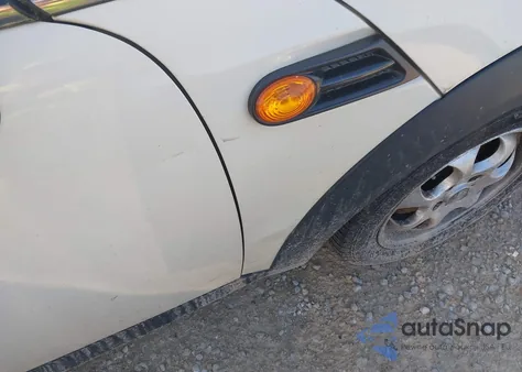 2013 Mini Hardtop Cooper из США, поврежденный, VIN WMWSU3C5XDT687396